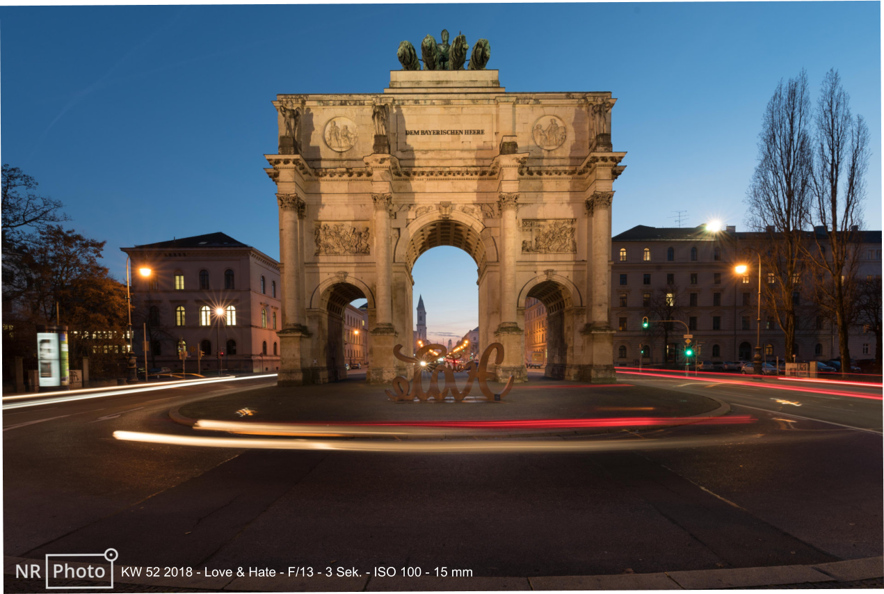 KW 52 2018 - Love & Hate - F/13 - 3 Sek. - ISO 100 - 15 mm