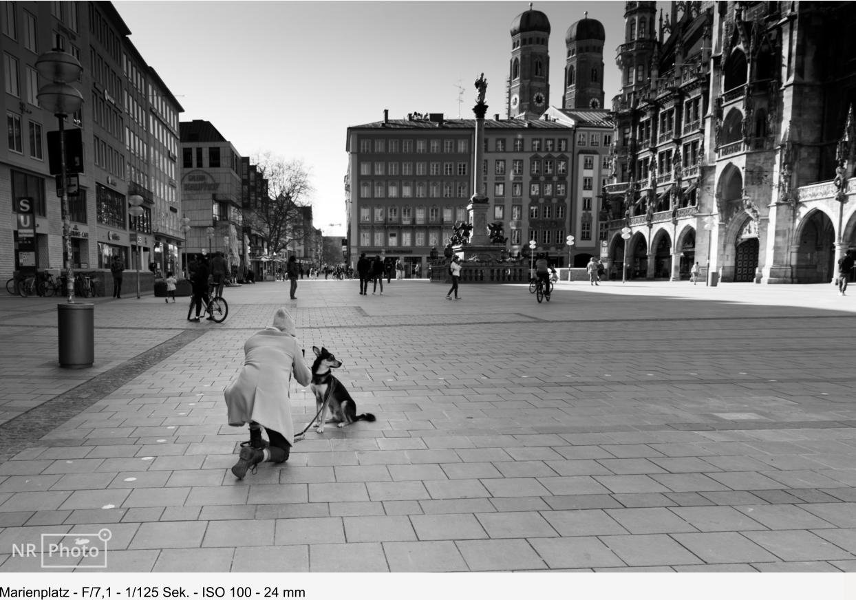 Marienplatz - F/7,1 - 1/125 Sek. - ISO 100 - 24 mm