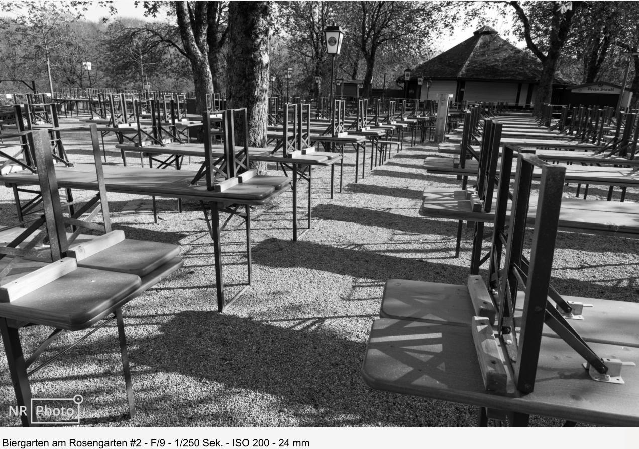 Biergarten am Rosengarten #2 - F/9 - 1/250 Sek. - ISO 200 - 24 mm